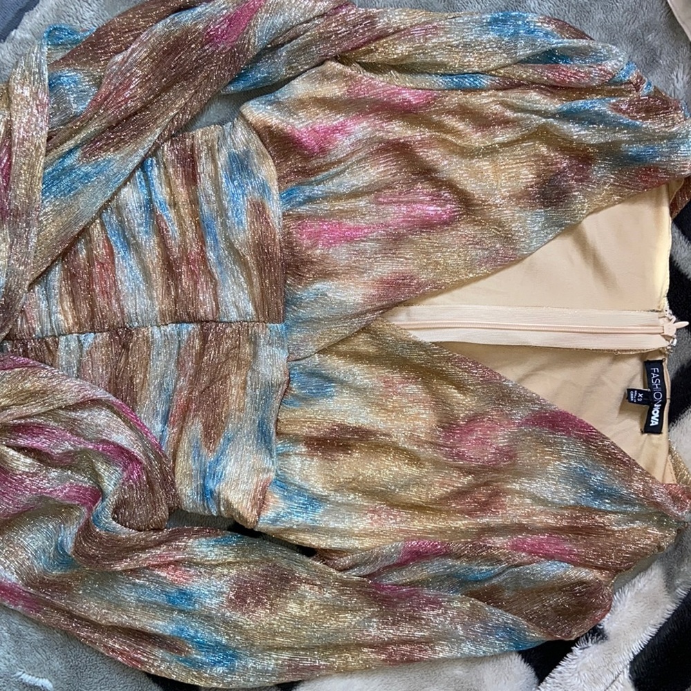 Beautiful mini dress, never worn